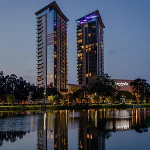 Miramar Luxury Residences 5* באטומי
